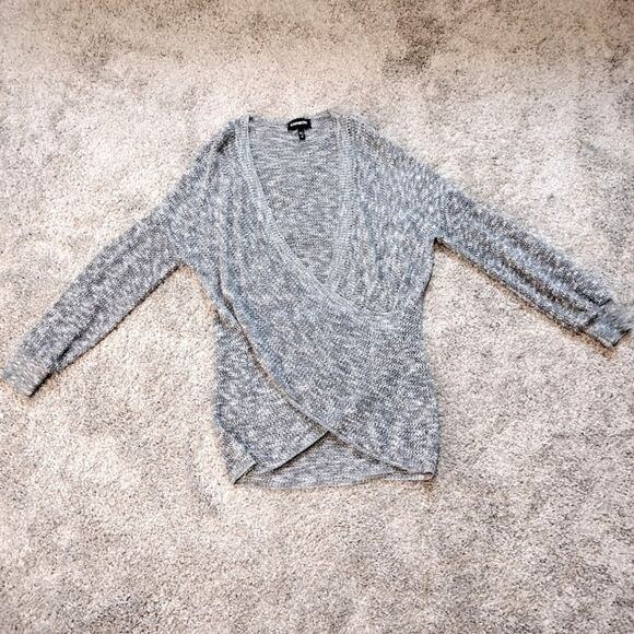 Express Heather Gray Women's V Neck Crossover Front Wrap Style Sweater Sz XS - Picture 1 of 7